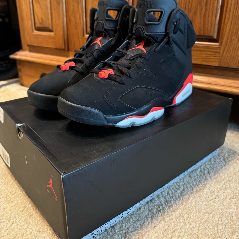 Retro 6 Black Infrared Jordans